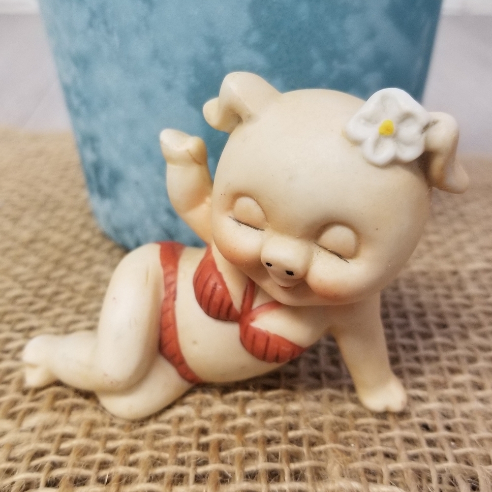 Vintage Enesco Pigs At The Beach Figurine